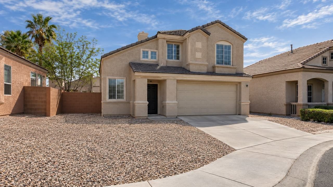 Two-story Fernwood rental home in Las Vegas, Nevada