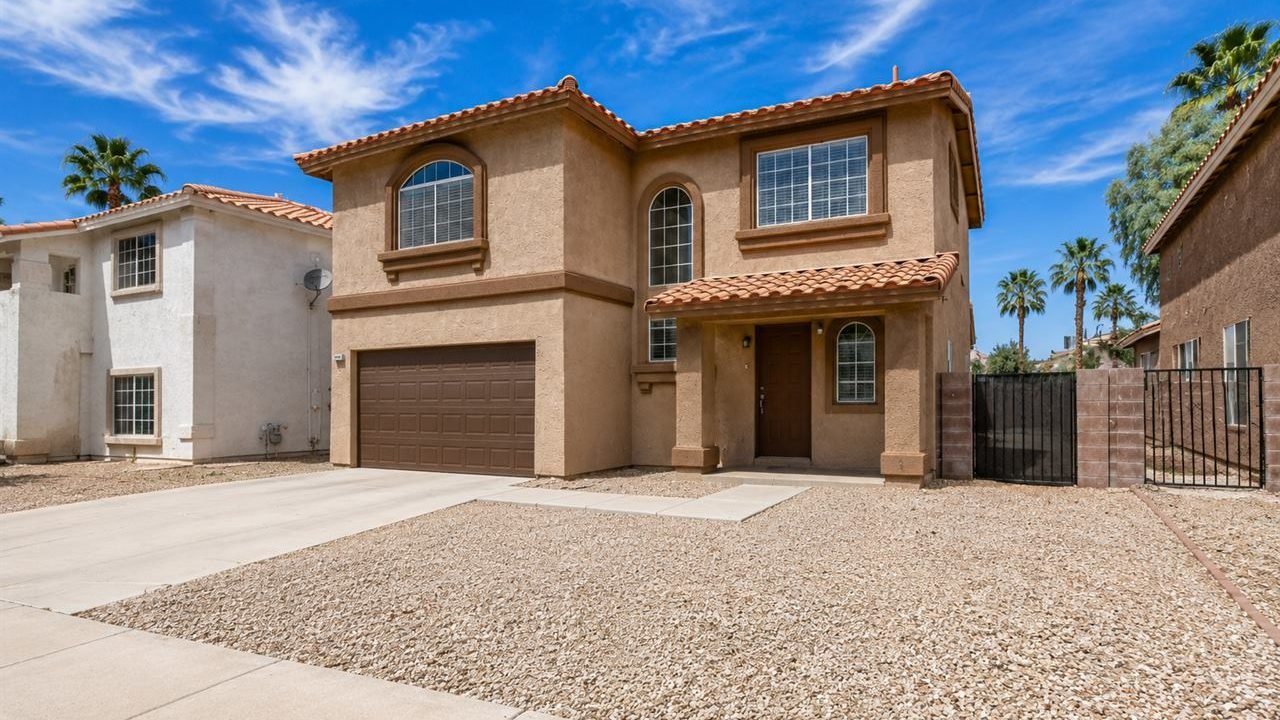 Two-story Fernwood rental home in Las Vegas, Nevada