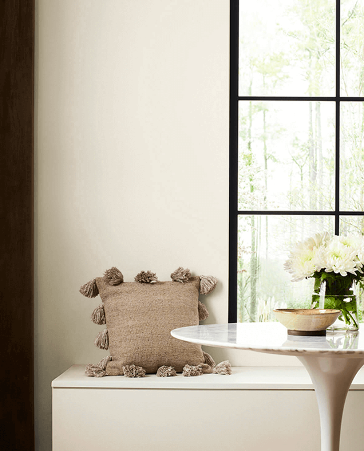 Sherwin-Williams White Duck SW 7010 warm off-white paint swatch